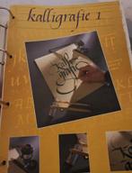 Cursus Kalligrafie NTI - Nieuw!, Boeken, Studieboeken en Cursussen, Ophalen of Verzenden, Alpha, Nieuw, Niet van toepassing