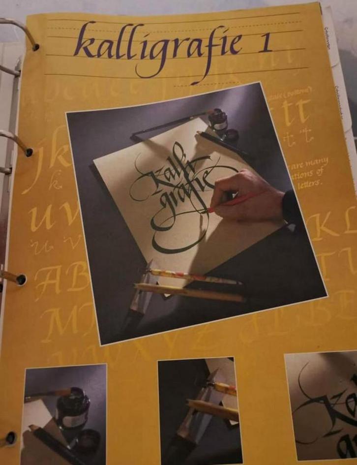 Cursus Kalligrafie NTI - Nieuw!, Boeken, Studieboeken en Cursussen, Nieuw, Niet van toepassing, Alpha, Ophalen of Verzenden