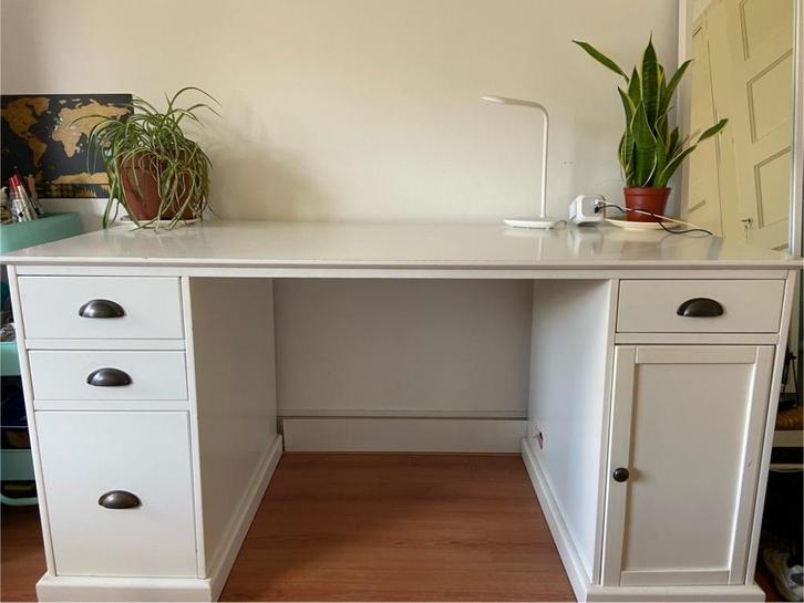 White desk with drawers and cabinets, Huis en Inrichting, Bureaus, Gebruikt, Bureau, Ophalen