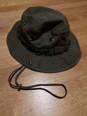 Survival hoed mt L Nieuw !!! beschikbaar voor biedingen