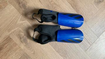 Addidas scheen beschermers voor kinder van 5t\m8 jaar beschikbaar voor biedingen