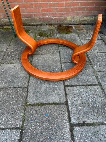 Houten classieke onderstel draaiplateau voor Stressles stoel beschikbaar voor biedingen