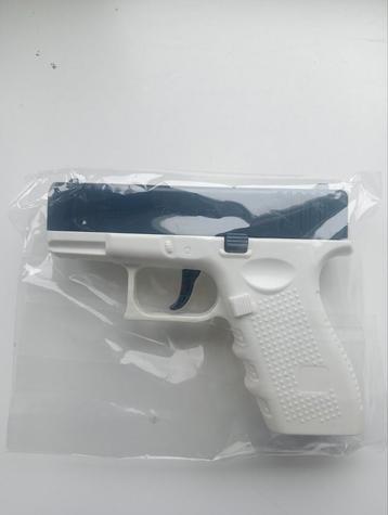Gloednieuwe waterpistool voor kinderen beschikbaar voor biedingen