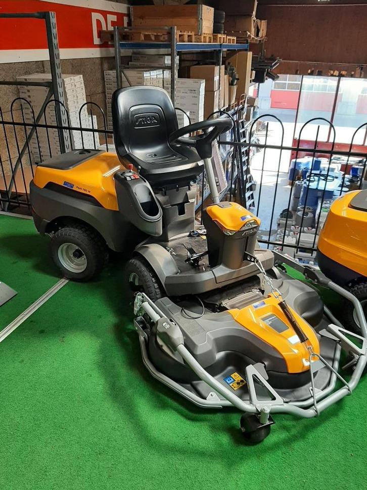 Stiga Park 700W Zitmaaier Frontmaaier, Tuin en Terras, Zitmaaiers, Nieuw, 90 tot 120 cm, Elektrische starter, Mulchfunctie, Ophalen