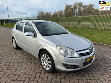 Opel Astra 1.6 Temptation beschikbaar voor biedingen
