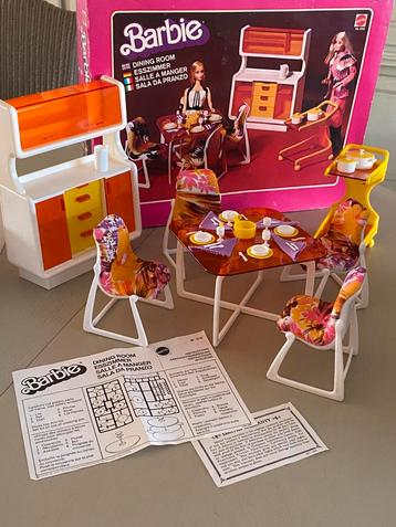 Vintage Barbie Dining Room 1972 met alle accesoires Mattel beschikbaar voor biedingen