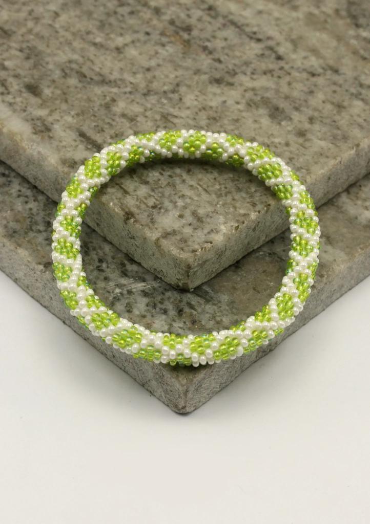 Glaskralen armband - wit en lichtgroen - RB121, Sieraden, Tassen en Uiterlijk, Armbanden, Nieuw, Overige materialen, Overige kleuren