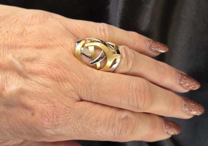 18 karaat goud op zilver bi-color design ring. 2025/764., Sieraden, Tassen en Uiterlijk, Ringen, Nieuw, Dame, 17 tot 18, Goud