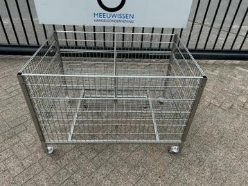 Aanbiedingsmand/aanbiedings mand/presentatiemand verrijdbaar beschikbaar voor biedingen