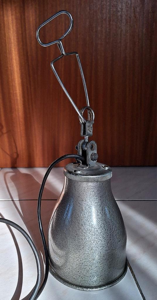 Vintage industriële lamp ±1950, Antiek en Kunst, Antiek | Lampen, Ophalen of Verzenden