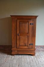 Prachtige antieke eiken houten spinde kast., Verzenden