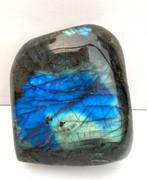 Labradoriet, 305 gram, 6,5 x 6 x 3,8 cm, Verzamelen, Mineralen en Fossielen, Ophalen of Verzenden, Mineraal