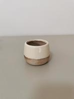 Potje beige kleurig, Ophalen of Verzenden, Zo goed als nieuw, 17 tot 18, Dame