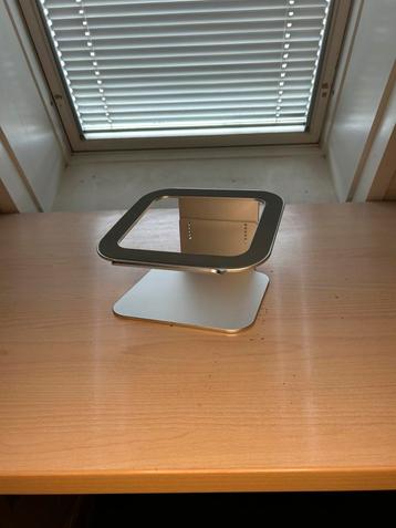 Robuuste Lurk Laptopstand Grijs beschikbaar voor biedingen