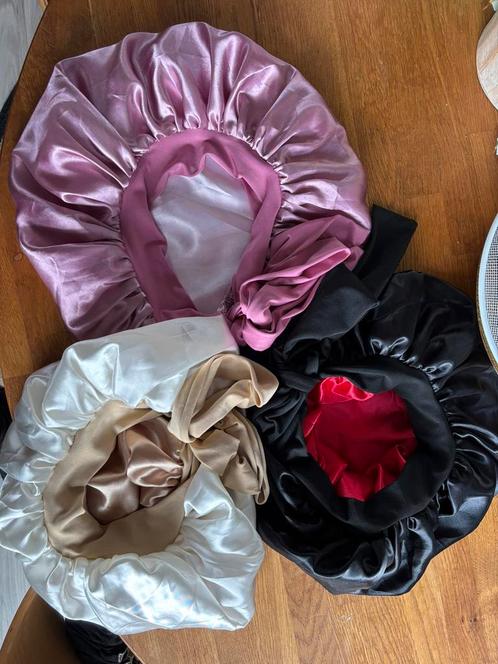 Zgan zijden bonnets, 2 kanten draagbaar, passen iedereen, Sieraden, Tassen en Uiterlijk, Uiterlijk | Haarverzorging, Nieuw, Overige typen