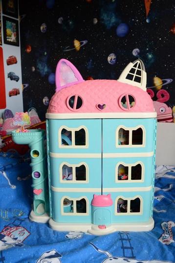 Gabby's Dollhouse poppenhuis Inclusief poppetjes beschikbaar voor biedingen