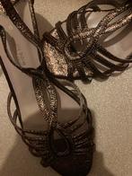 (Ongedragen) Warm-Gouden glitter sandalen met hak - maat 42, Verzenden, Zo goed als nieuw, Overige kleuren, Sandalen of Muiltjes