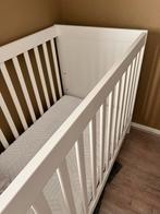 Ledikant en commode, Kinderen en Baby's, Babywiegjes en Ledikanten, Ophalen, Gebruikt, Ledikant