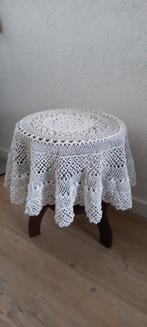 Vintage Gehaakt Tafelkleed - Doorsnee 90cm, Antiek en Kunst, Ophalen of Verzenden