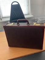 Mooi bruin attache koffertje ., Overige materialen, Slot, Minder dan 50 cm, Ophalen of Verzenden