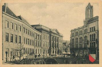 (701-142-009) Utrecht Stadhuis beschikbaar voor biedingen