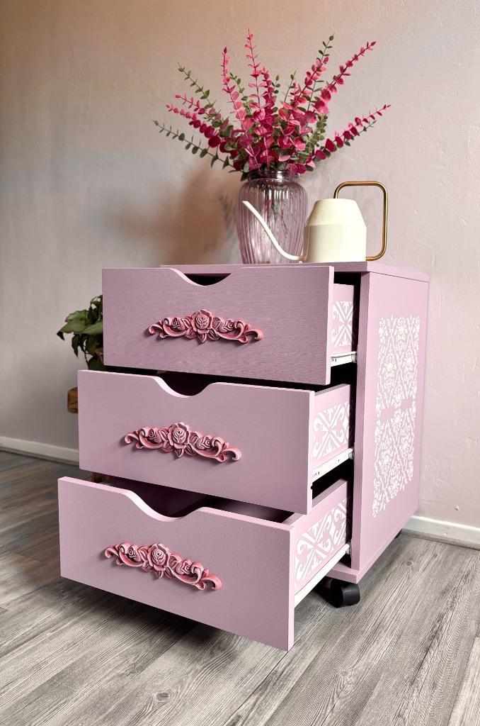 Ladekastje/ nachtkastje roze, Huis en Inrichting, Slaapkamer | Nachtkastjes, Zo goed als nieuw, Minder dan 55 cm, Minder dan 45 cm