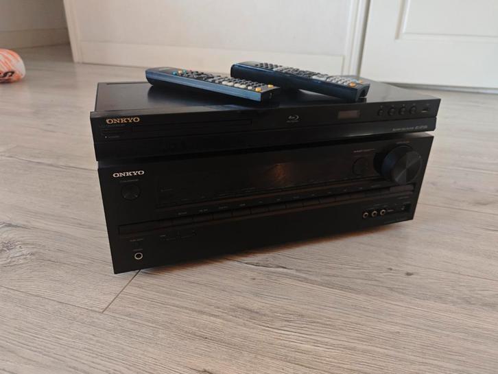 Onkyo NR535 receiver + DB-SP308 Blu-ray - Nieuwstaat!, Audio, Tv en Foto, Blu-ray-spelers, Zo goed als nieuw, Overige merken, Ophalen of Verzenden