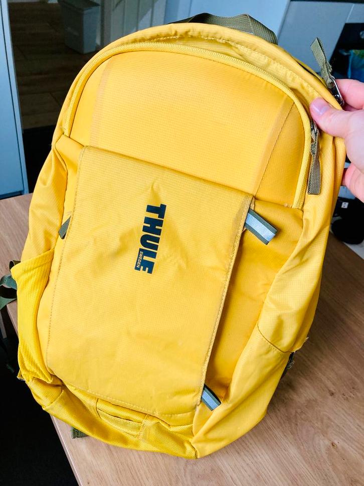 Gele Thule enroute 18 laptoprugzak, Sieraden, Tassen en Uiterlijk, Tassen | Rugtassen, Gebruikt, Overige merken, 30 tot 45 cm