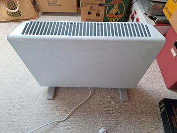 Elektrische verwarming,  zo goed als nieuw. 3 standen.  beschikbaar voor biedingen