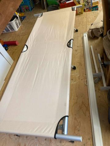 Aluminium Campingbed / stretcher beschikbaar voor biedingen