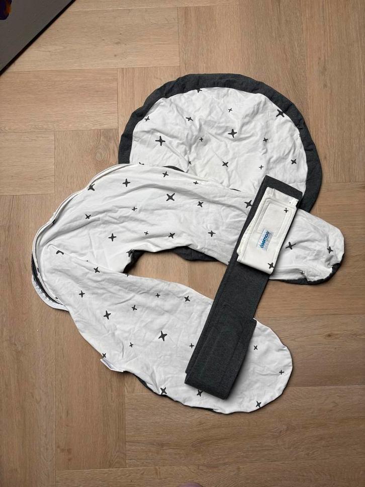 Doomoo Voedingskussenhoes + Zitje, Kinderen en Baby's, Babydragers en Draagdoeken, Zo goed als nieuw, Overige typen, Overige merken