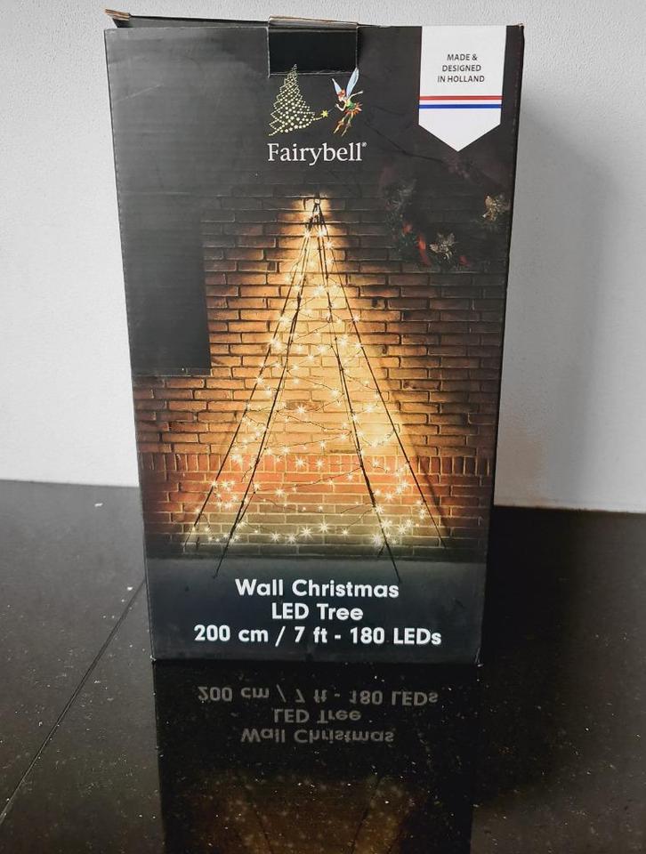 Fairybell muurkerstboom 200 cm hoog IP 44. Nieuw in de doos., Diversen, Kerst, Nieuw, Ophalen of Verzenden