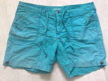Korte broek maat 44 yessica (C&A) beschikbaar voor biedingen