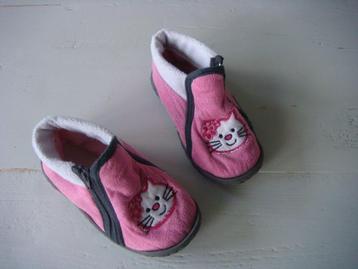 Pantoffels muisje / Hello Kitty maat 25 - meisje beschikbaar voor biedingen