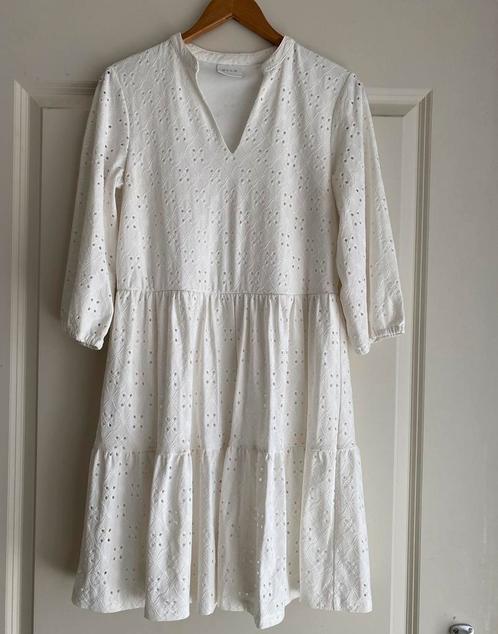 Nieuwe off white Vila jurk maat S., Kleding | Dames, Jurken, Nieuw, Maat 36 (S), Wit, Boven de knie, Ophalen of Verzenden