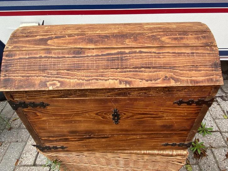 diverse kisten, manden en koffers, Huis en Inrichting, Woonaccessoires | Schalen en Manden, Gebruikt, Rond, Riet, Ophalen of Verzenden