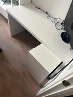 IKEA Malm Bureau met Uitschuifbaar Deel, Huis en Inrichting, Ophalen, Gebruikt, Bureau