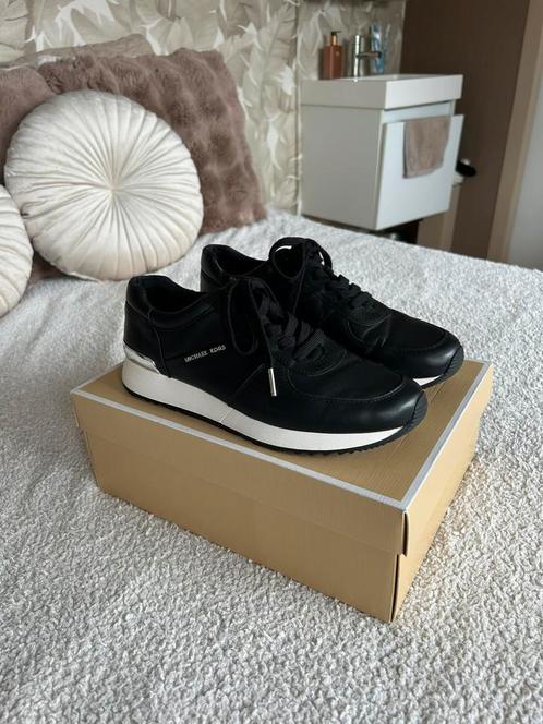 Zwarte Michael Kors Allie trainer/sneaker maat 40, Kleding | Dames, Schoenen, Nieuw, Sneakers of Gympen, Zwart, Ophalen of Verzenden