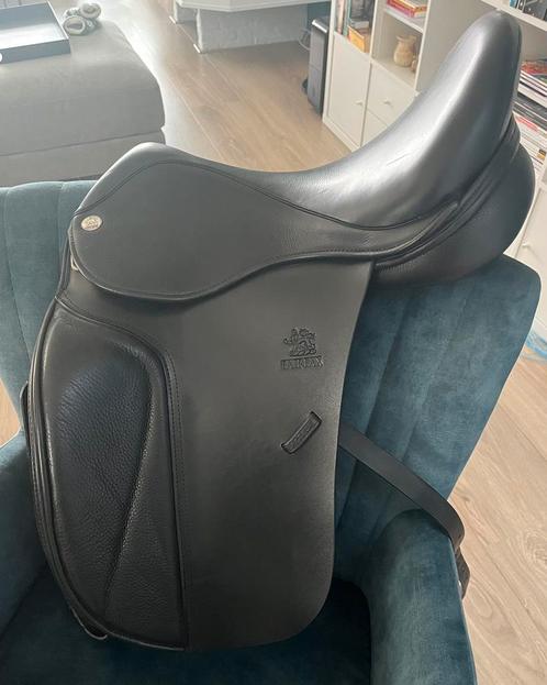 Fairfax 17 inch dressuurzadel W boom, zgan, Dieren en Toebehoren, Paarden en Pony's | Zadels, Zo goed als nieuw, Dressuur, Ophalen of Verzenden