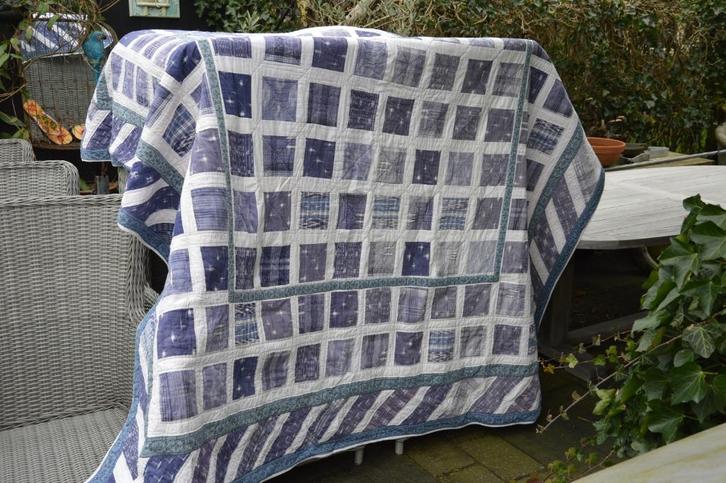 Clayre & Eef Plaid met patchwork motieven blauw / wit 230cm, Huis en Inrichting, Woonaccessoires | Plaids en Woondekens, Gebruikt