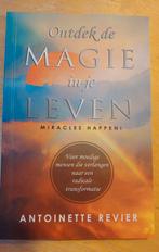 Antoinette Revier - Ontdek de Magie in je leven, Achtergrond en Informatie, Ophalen of Verzenden, Zo goed als nieuw, Antoinette Revier