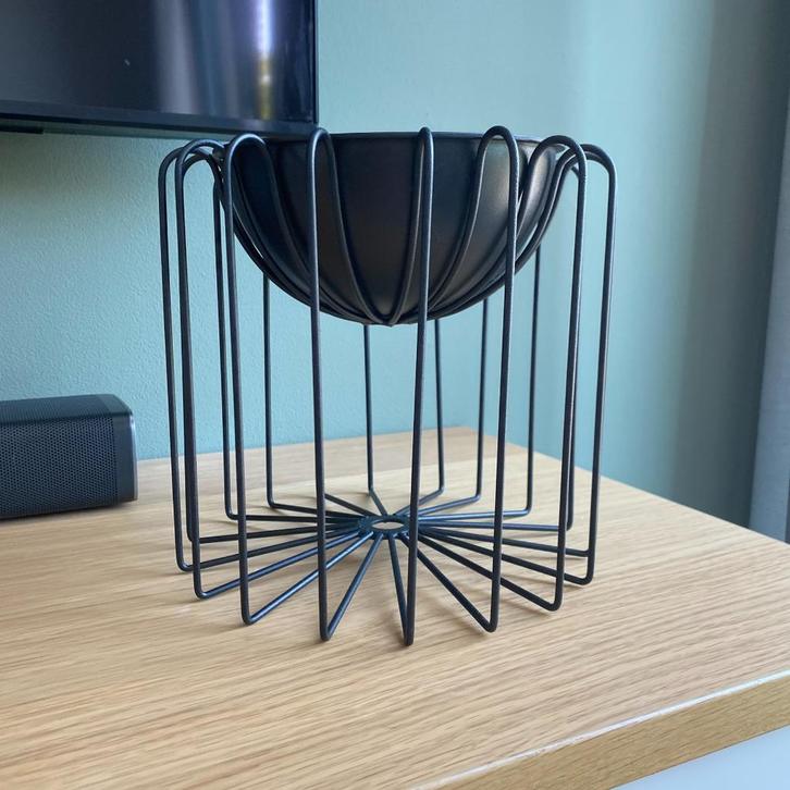 Plantenstandaard zwart met pot – nieuw in verpakking, Tuin en Terras, Bloembakken en Plantenbakken, Nieuw, Kunststof, Binnen, Balkon