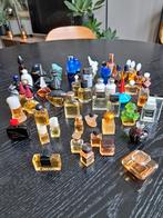 Miniatuur parfum flesjes, meer dan 50 stuks, Verzamelen, Parfumverzamelingen, Ophalen of Verzenden, Zo goed als nieuw