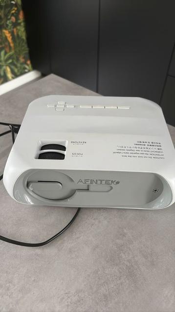 Beamer Afintek beschikbaar voor biedingen