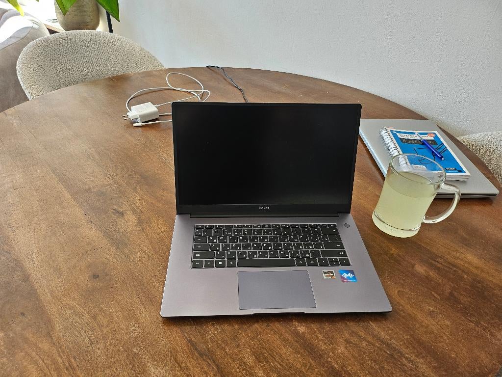 Honor magicbook 15, Computers en Software, Windows Laptops, Ophalen, Gebruikt, Onbekend, 512 GB