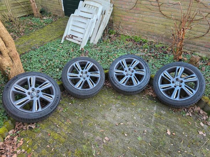 225/45 R 18 velgen Volvo V40 CC, Auto-onderdelen, Banden en Velgen, Velg(en), Zomerbanden, 18 inch, 225 mm, Personenwagen, Gebruikt