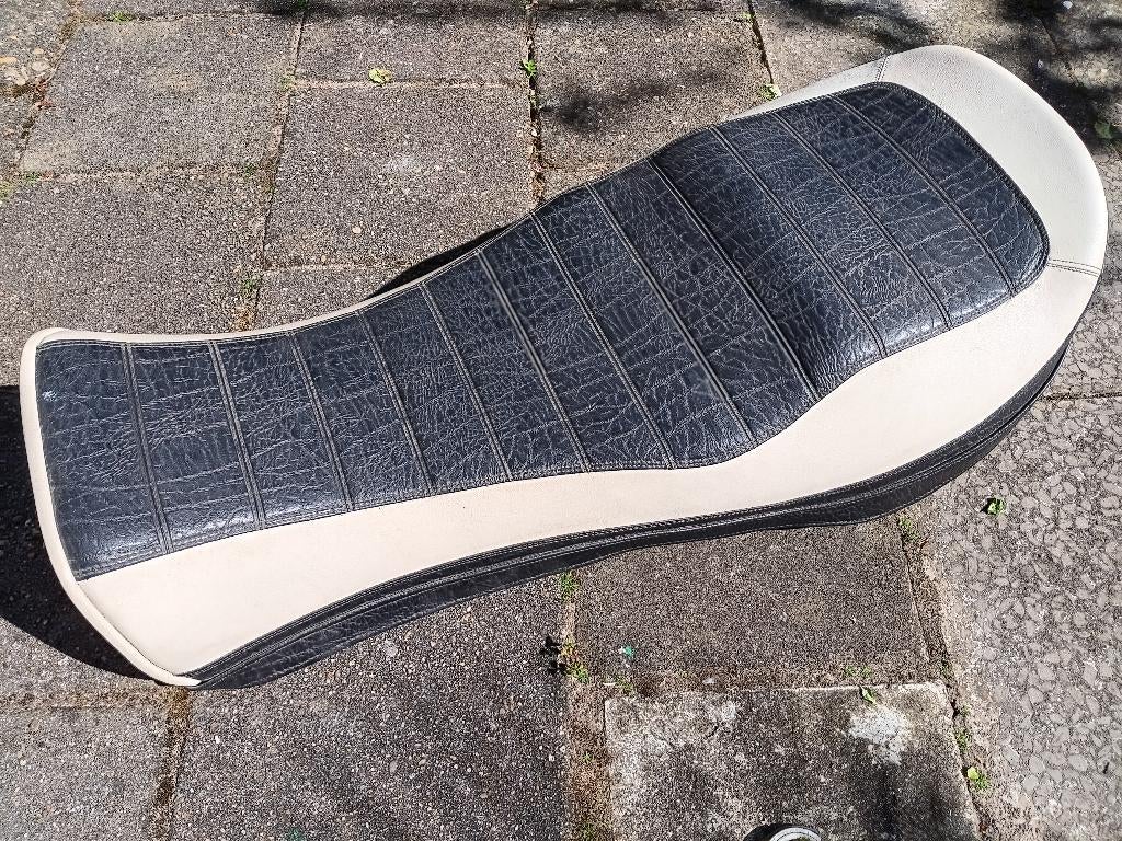 Moto Guzzi California 2 zadel, Motoren, Ophalen, Gebruikt