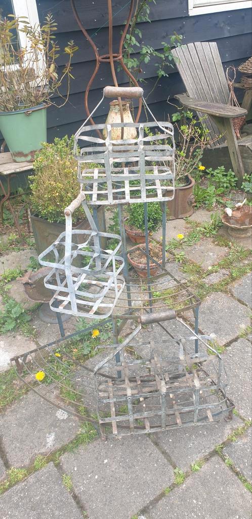 Oud zinken Frans flessenrek wijnrek voor 4, 6, 8 flessen, Antiek en Kunst, Curiosa en Brocante, Ophalen of Verzenden