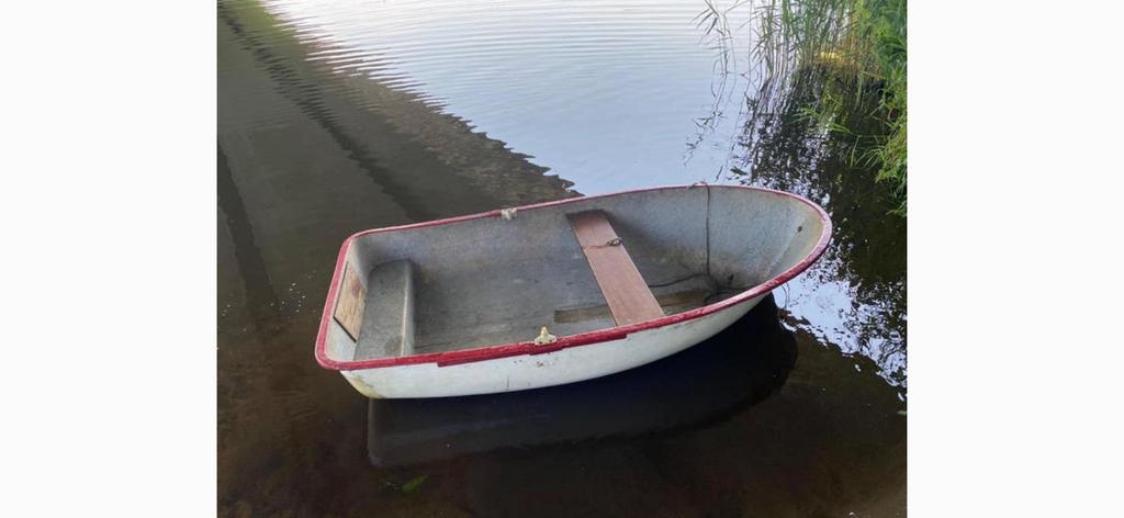 Bootje zonder motor (220 cm lang - 110 cm breed), Watersport en Boten, Ophalen of Verzenden, Zo goed als nieuw