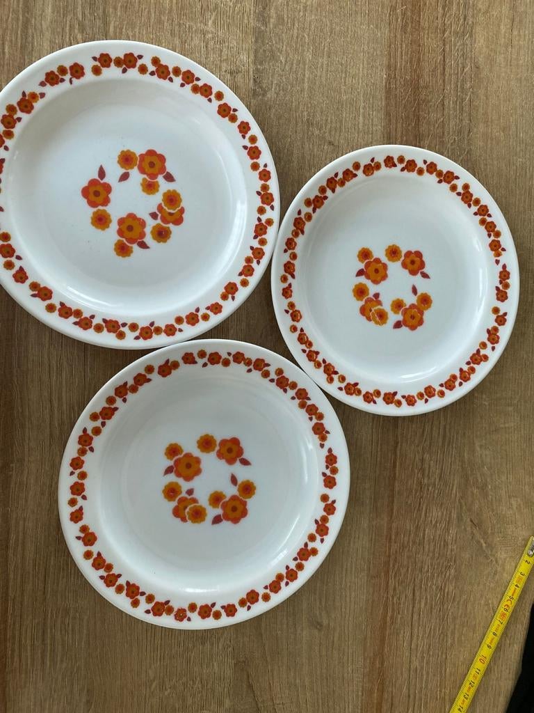 3 arcopal lotus borden, Ophalen of Verzenden